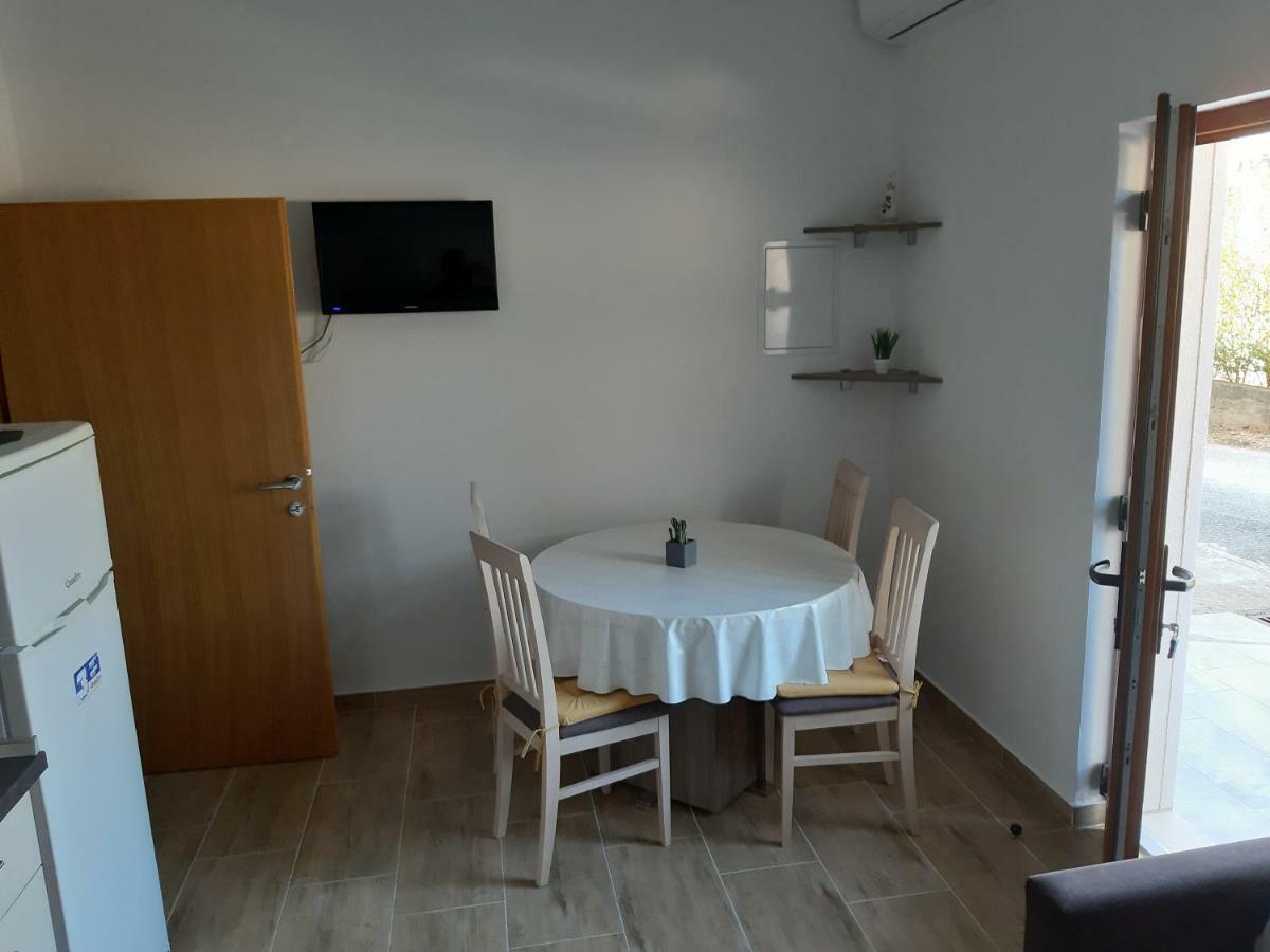 Apartments Zile Стариград-Пакленица Экстерьер фото